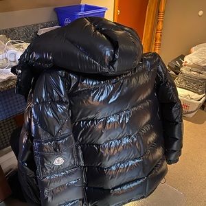 Moncler Maya Size 6